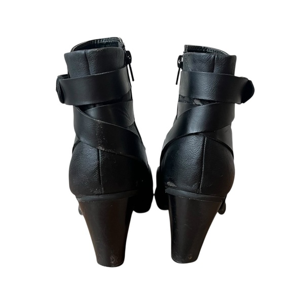 Apt. 9 Black Ankle Boots Size 8.5 – Heeled Booties w/ Buckle Detail Faux Leather - Picture 7 of 16